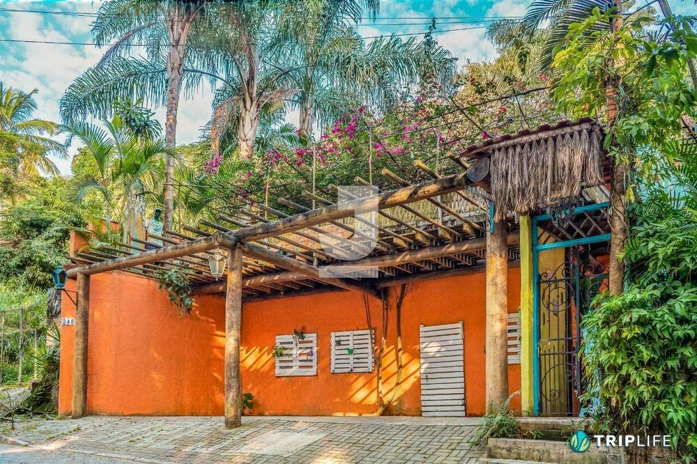 Casa, 8 quartos, 300 m² - Foto 1