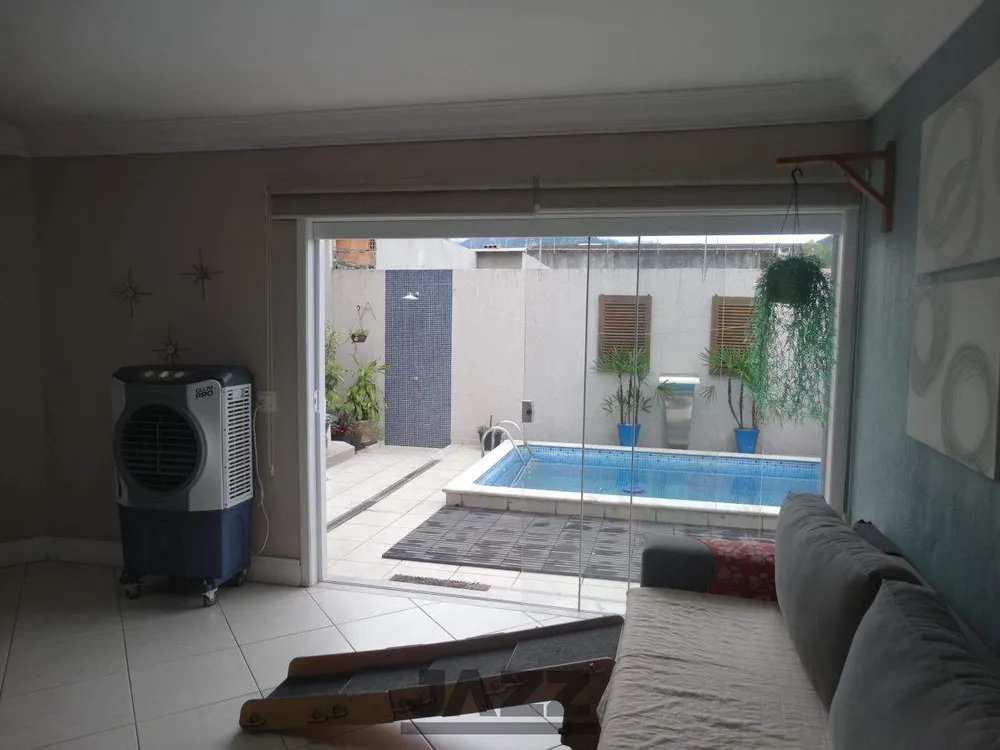 Casa, 5 quartos, 238 m² - Foto 8