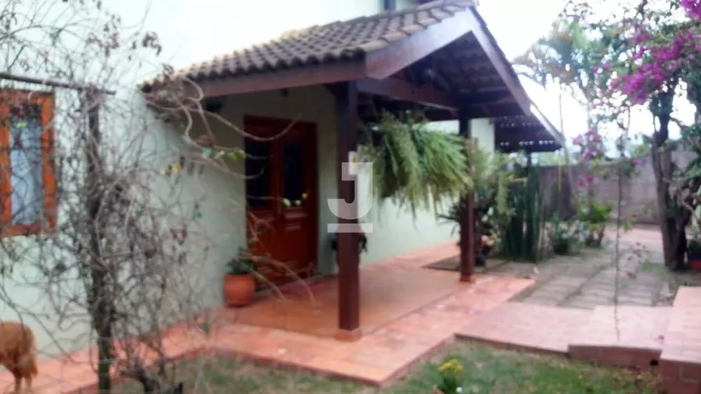 Fazenda à venda com 3 quartos, 280m² - Foto 1