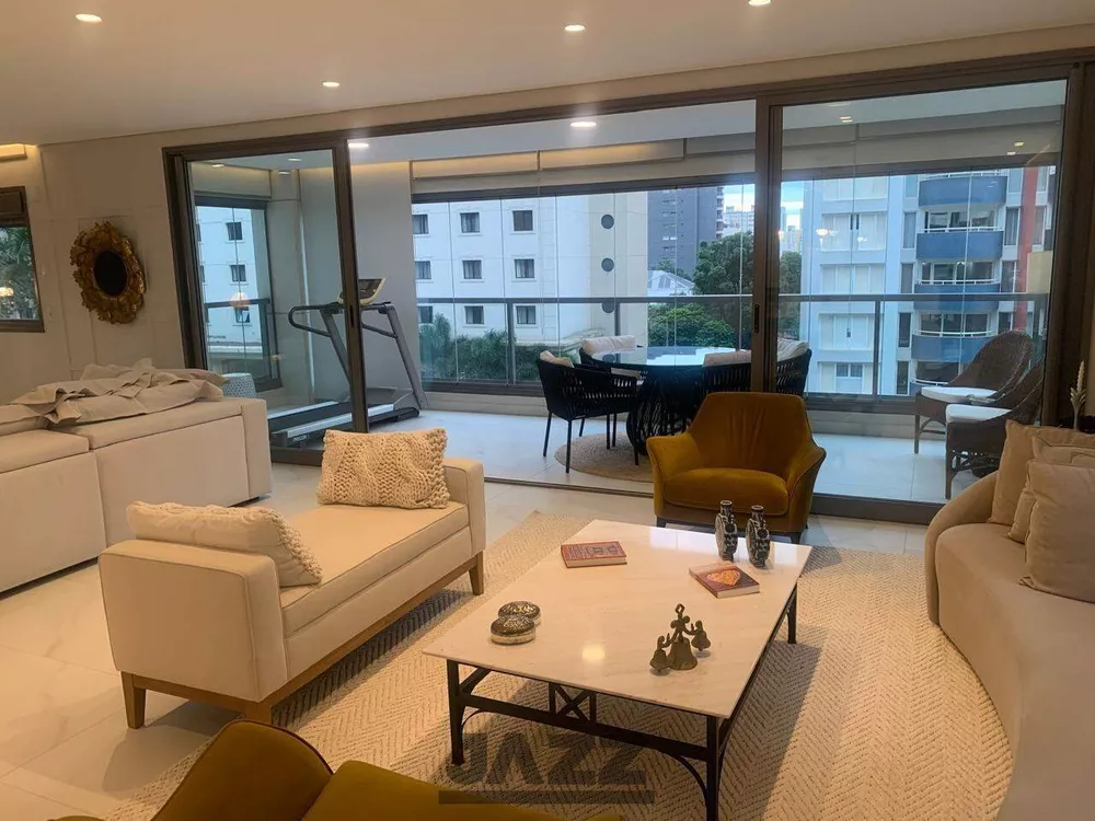 Apartamento, 3 quartos, 213 m² - Foto 2