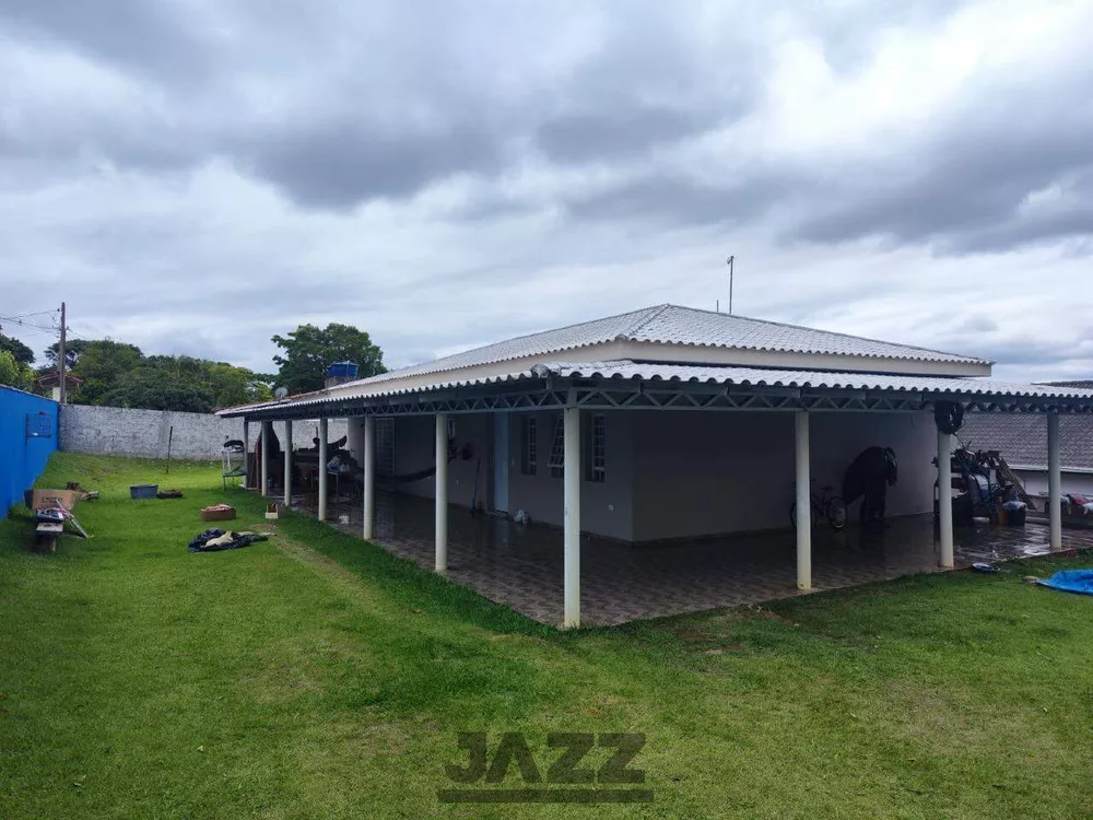 Fazenda à venda com 3 quartos, 160m² - Foto 2