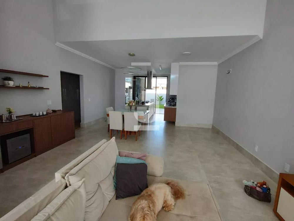 Casa de Condomínio à venda com 3 quartos, 182m² - Foto 3