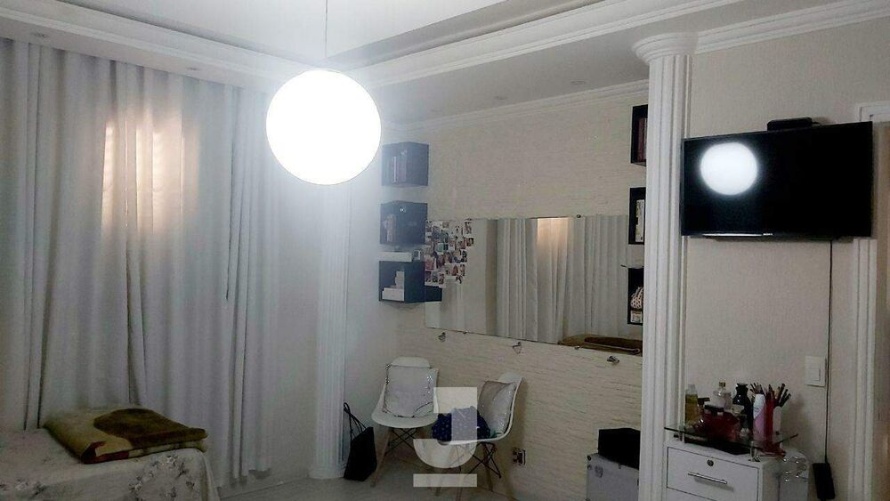 Casa, 3 quartos, 254 m² - Foto 1