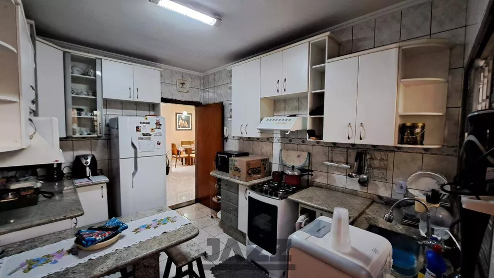 Casa à venda com 3 quartos, 144m² - Foto 11