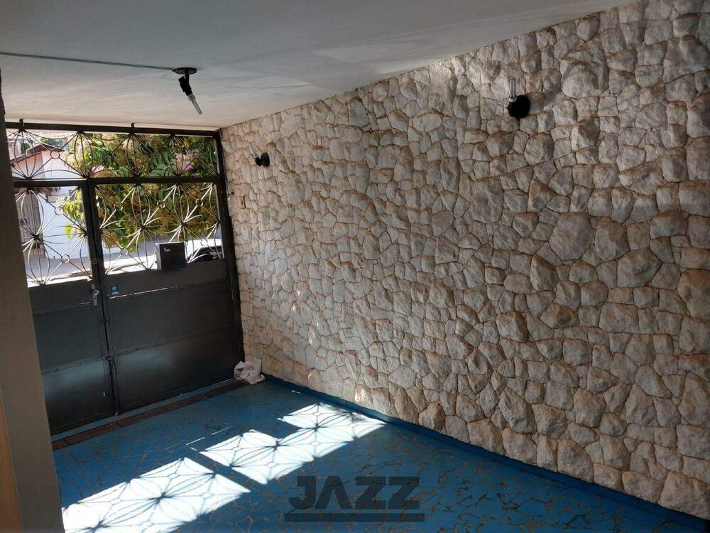 Casa à venda com 4 quartos, 254m² - Foto 1