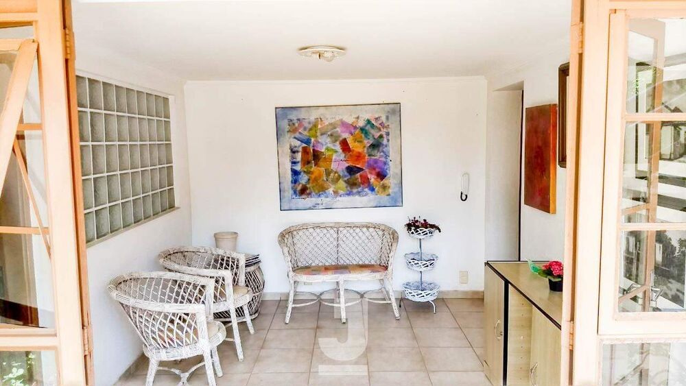 Casa, 4 quartos, 295 m² - Foto 1