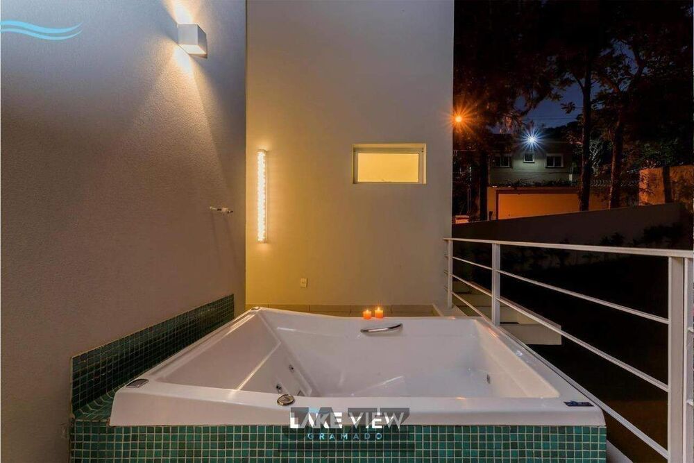 Casa de Condomínio para alugar com 3 quartos, 209m² - Foto 4