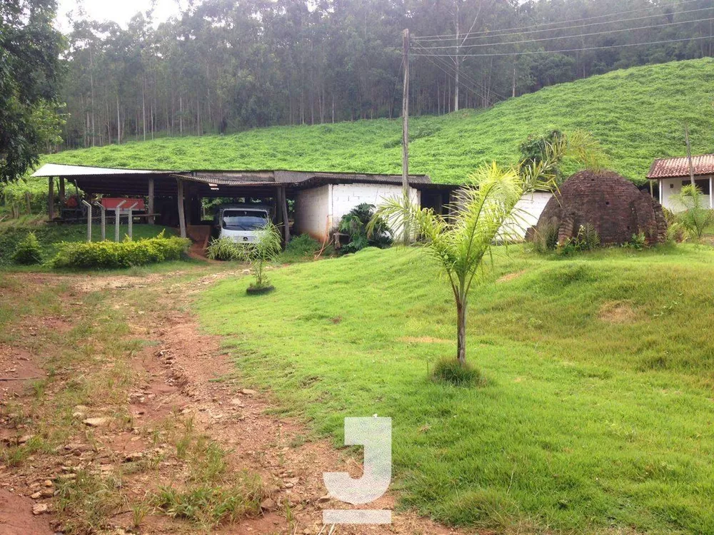 Fazenda à venda com 3 quartos, 279m² - Foto 1