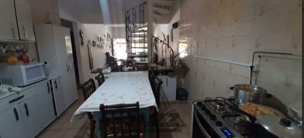 Casa, 6 quartos, 300 m² - Foto 4