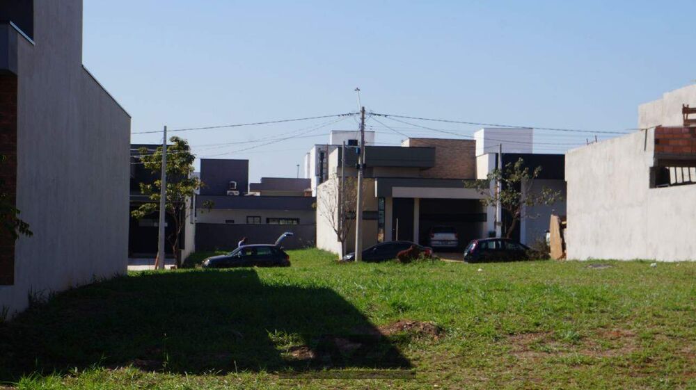 Terreno à venda, 200m² - Foto 1