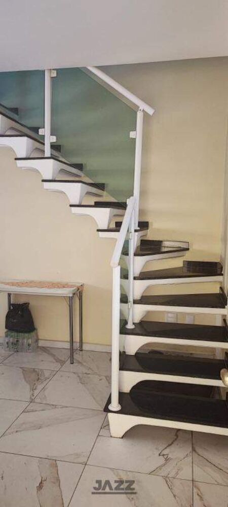 Casa à venda com 4 quartos, 140m² - Foto 7