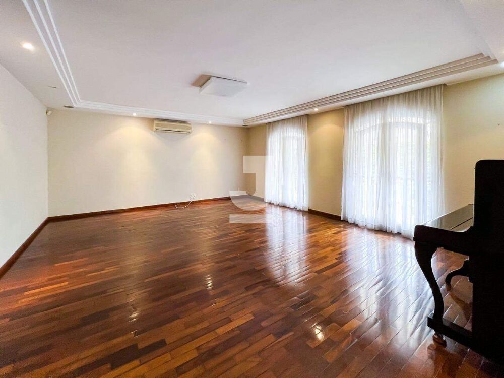 Casa, 4 quartos, 317 m² - Foto 1
