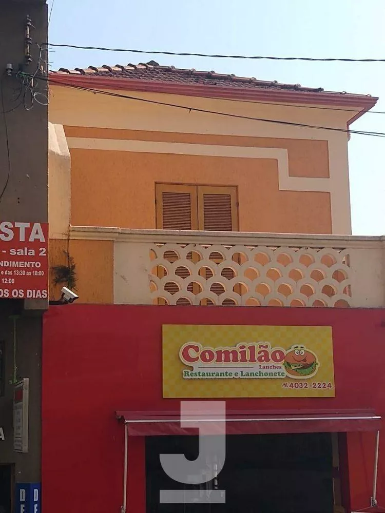 Casa à venda com 3 quartos, 200m² - Foto 2