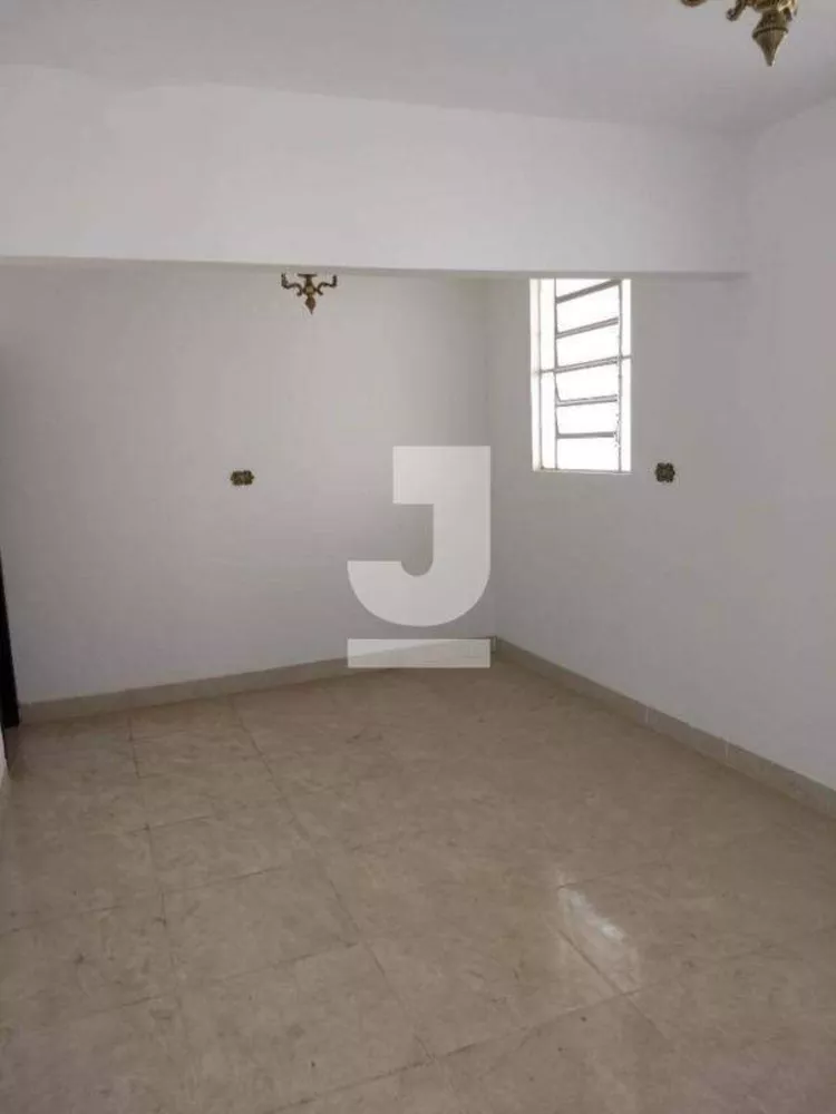 Casa à venda com 3 quartos, 188m² - Foto 4