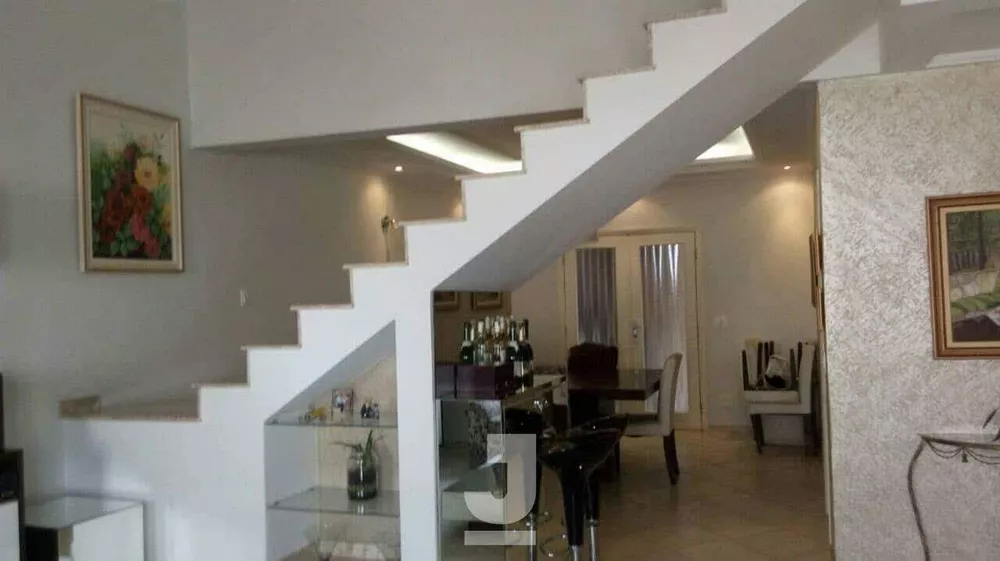 Casa à venda com 3 quartos, 160m² - Foto 3