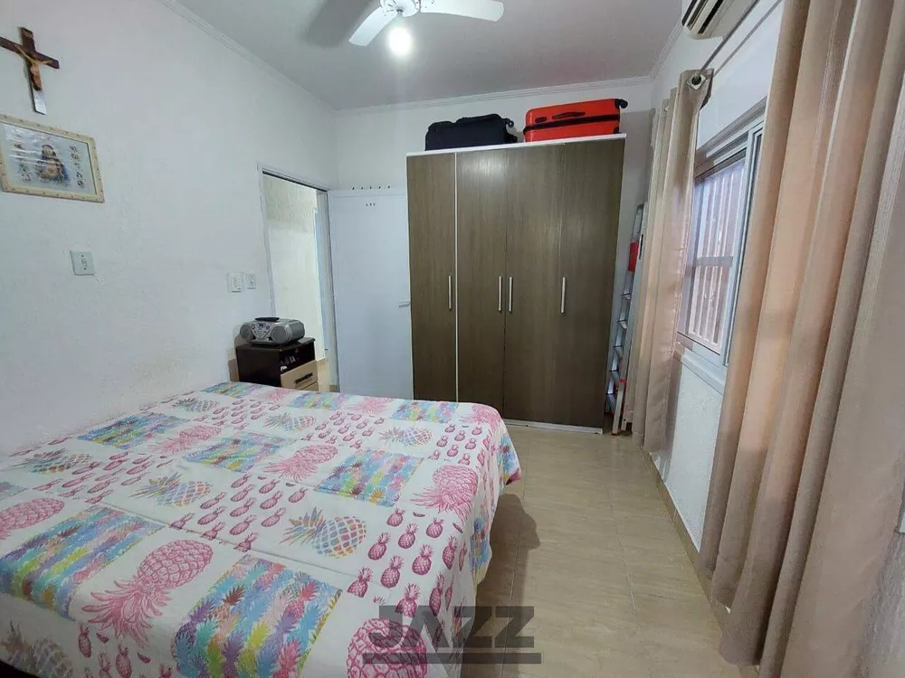 Casa à venda com 5 quartos, 140m² - Foto 4