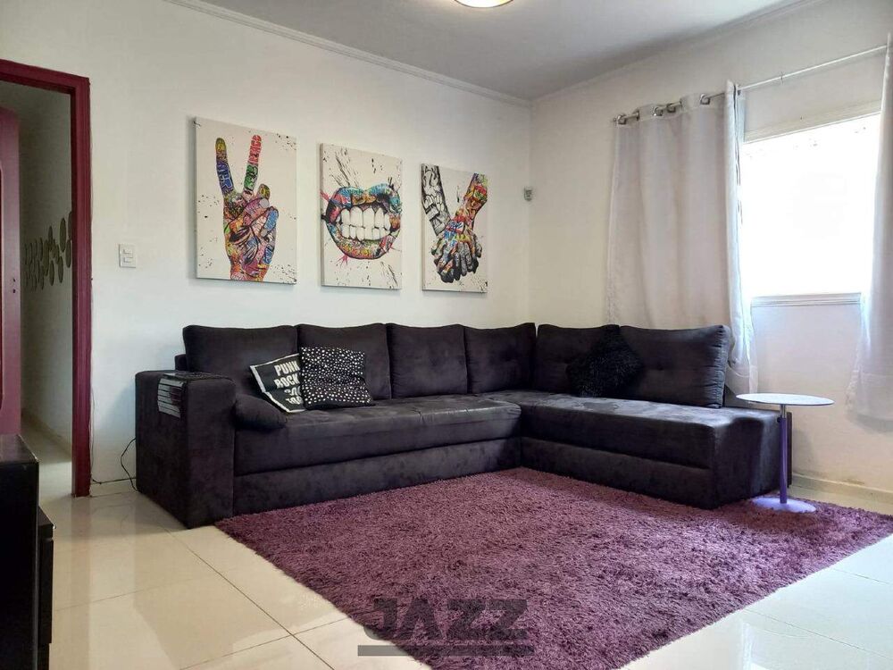 Casa, 3 quartos, 209 m² - Foto 1