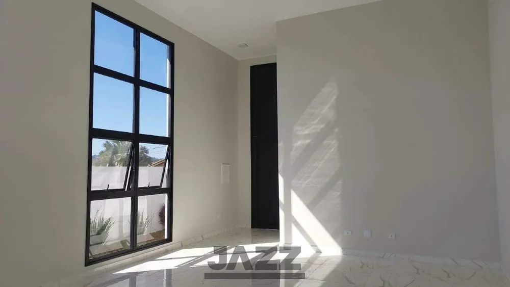 Casa, 3 quartos, 220 m² - Foto 1