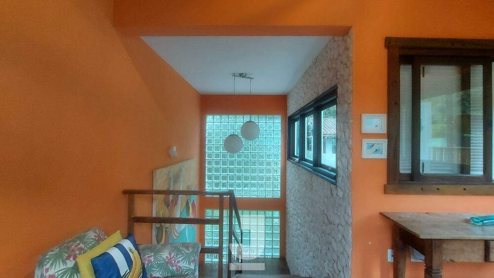 Casa à venda com 3 quartos, 230m² - Foto 6