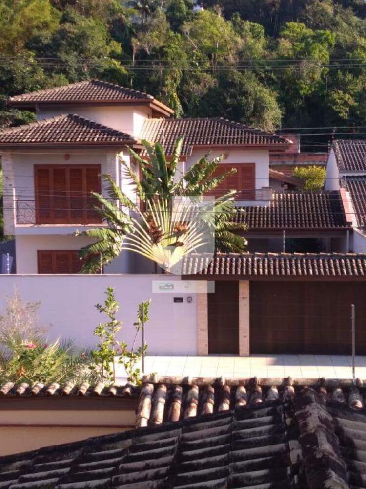 Casa, 4 quartos, 235 m² - Foto 2