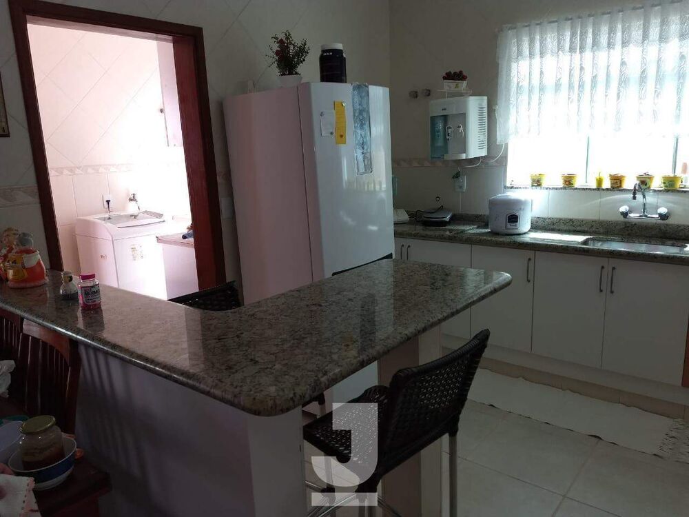 Casa de Condomínio à venda com 3 quartos, 312m² - Foto 2