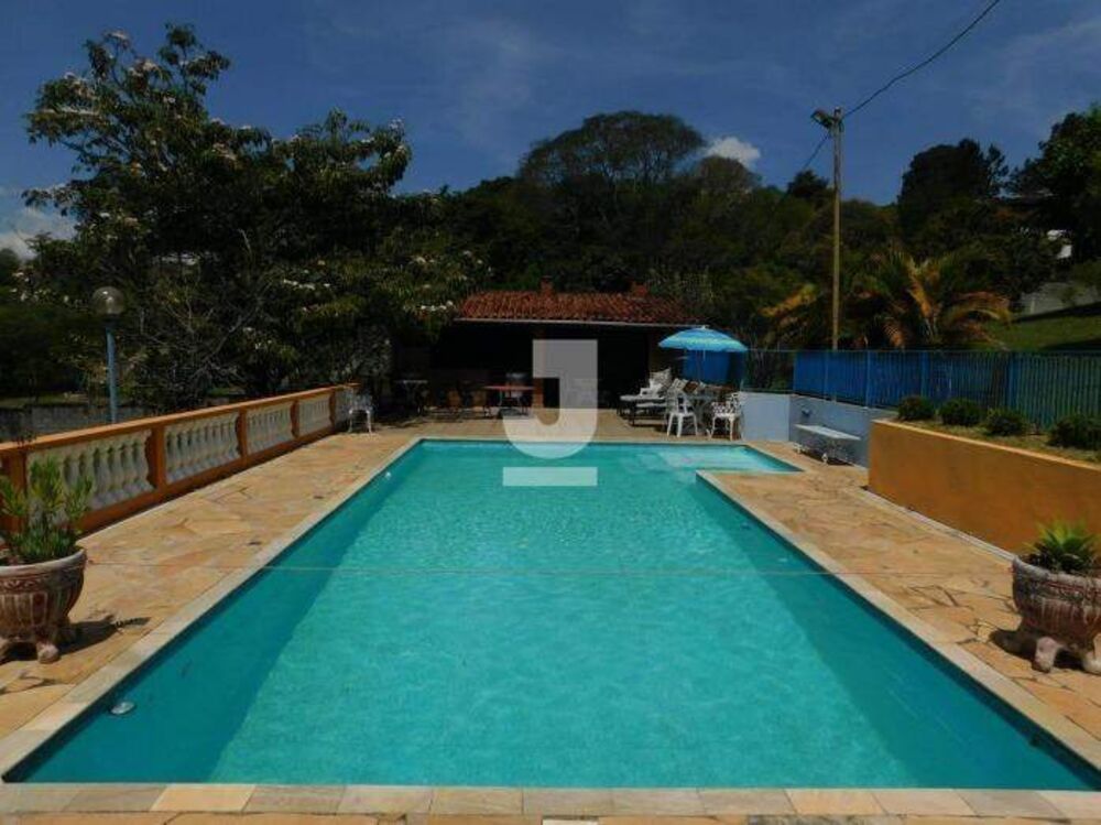 Chácara à venda com 7 quartos, 1500m² - Foto 1