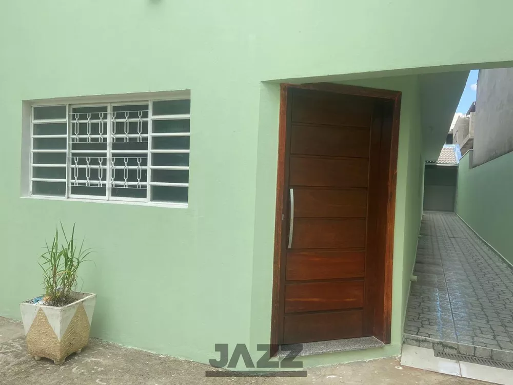 Casa à venda com 2 quartos, 100m² - Foto 1