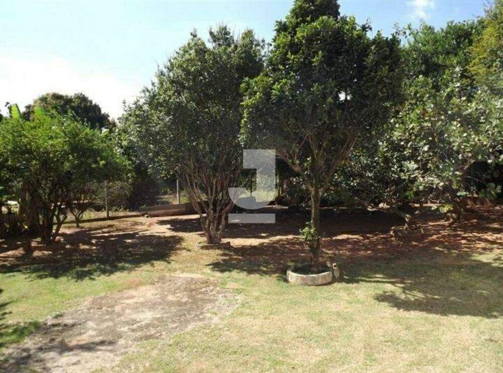 Chácara à venda com 3 quartos, 300m² - Foto 2
