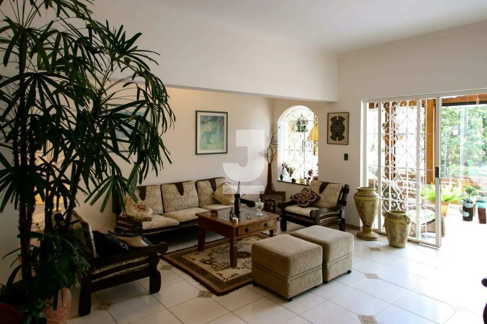 Casa, 3 quartos, 402 m² - Foto 1