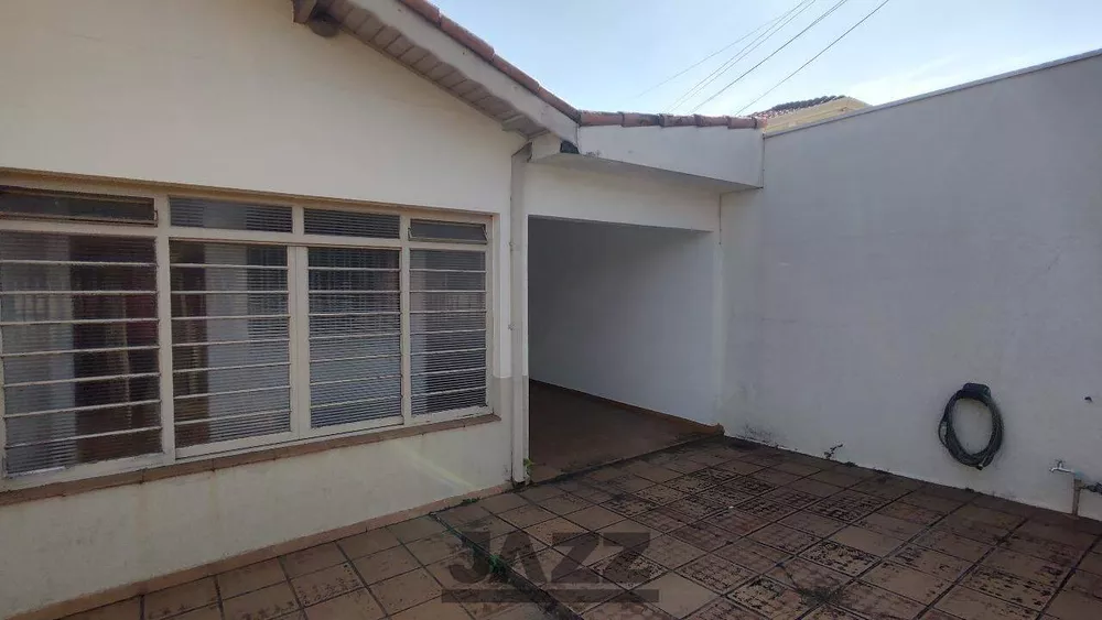 Casa à venda com 3 quartos, 107m² - Foto 2