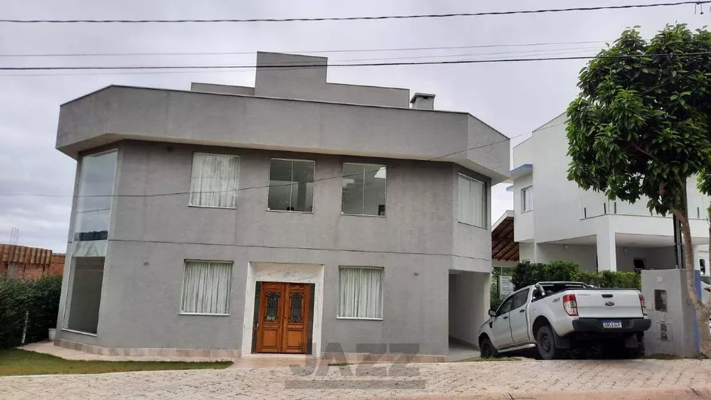 Casa de Condomínio à venda com 3 quartos, 415m² - Foto 1