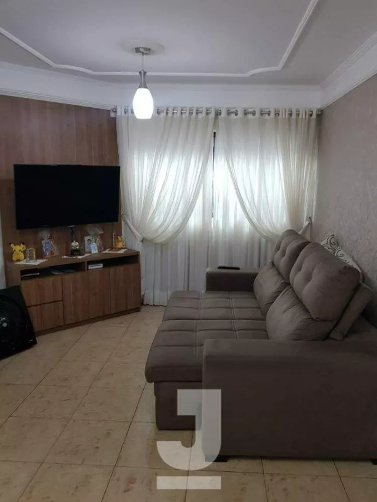 Casa à venda com 3 quartos, 122m² - Foto 1