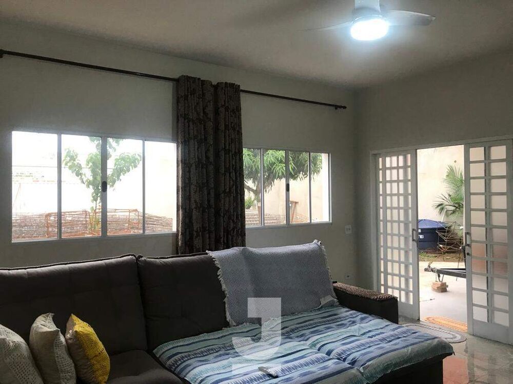 Casa, 2 quartos, 301 m² - Foto 1