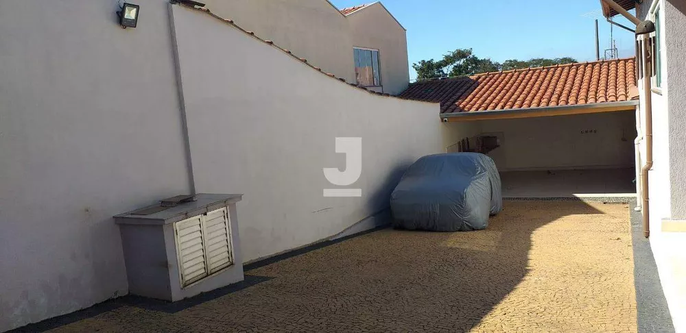 Casa à venda com 4 quartos, 246m² - Foto 4