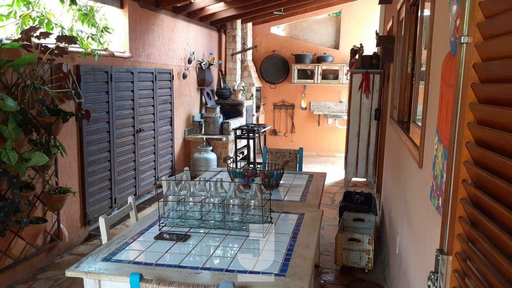 Chácara à venda com 3 quartos, 300m² - Foto 6