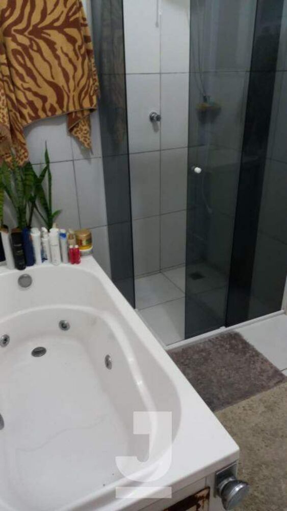Casa à venda com 3 quartos, 200m² - Foto 4