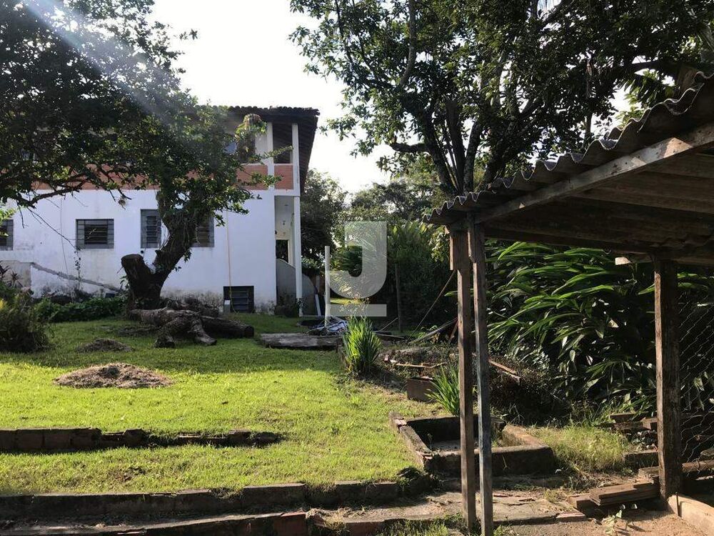 Chácara à venda com 6 quartos, 650m² - Foto 1