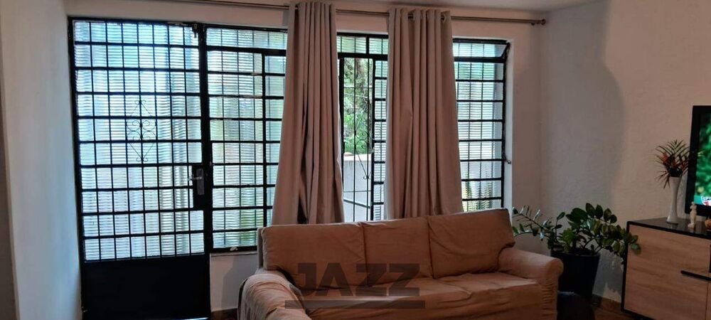 Casa, 3 quartos, 174 m² - Foto 1