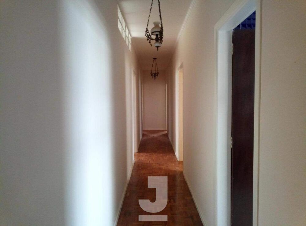 Casa, 4 quartos, 258 m² - Foto 2