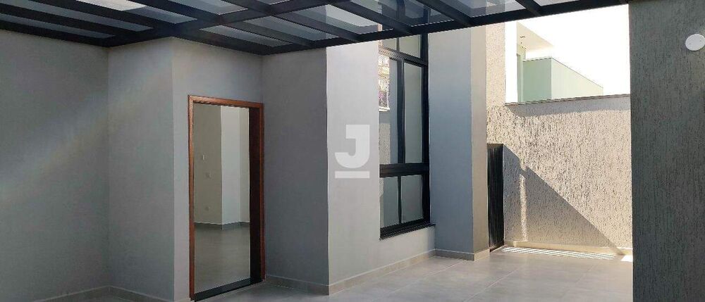 Casa à venda com 3 quartos, 181m² - Foto 1