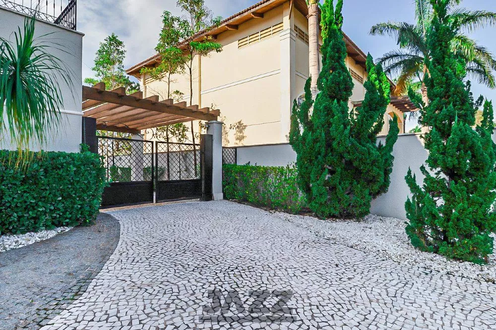 Casa de Condomínio à venda com 4 quartos, 490m² - Foto 3