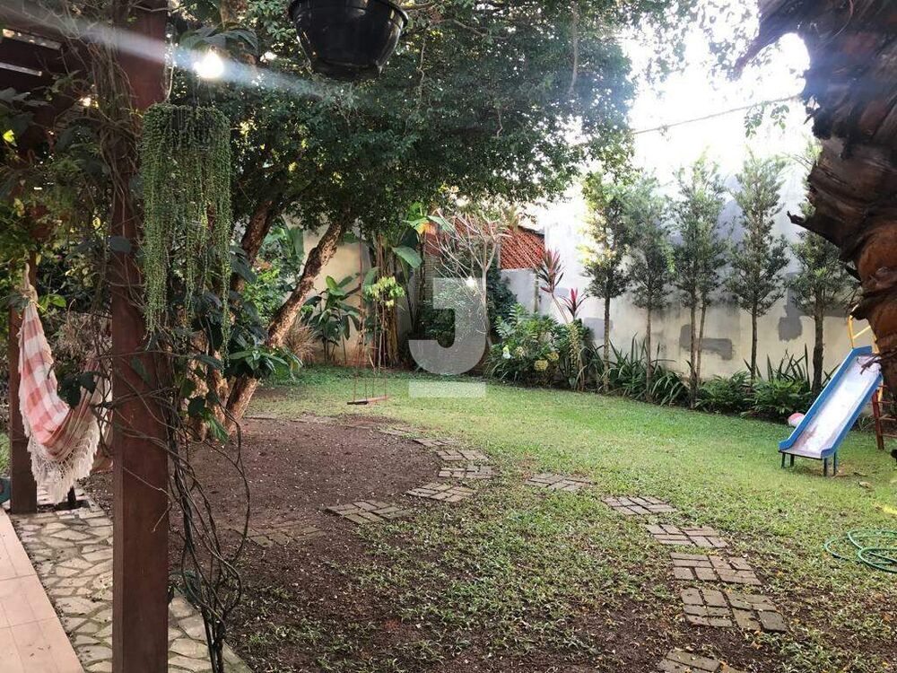 Casa, 3 quartos, 220 m² - Foto 2