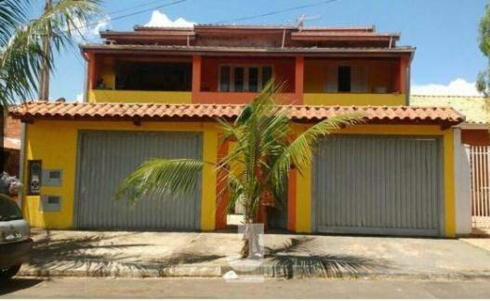 Casa, 4 quartos, 236 m² - Foto 1