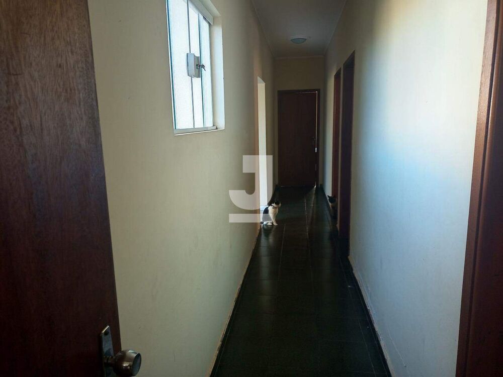 Casa, 6 quartos, 246 m² - Foto 1