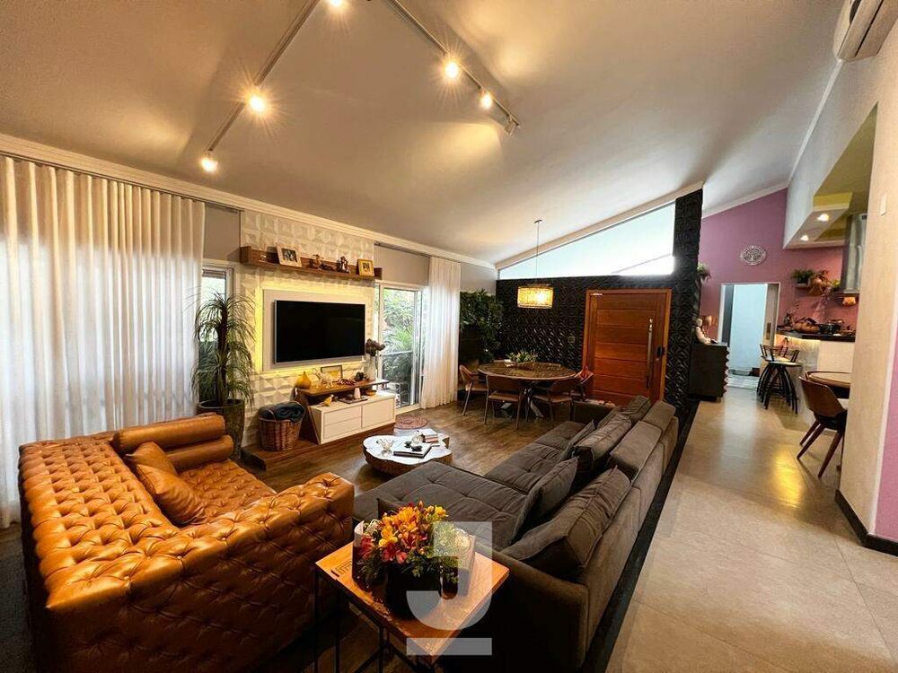 Casa de Condomínio à venda com 4 quartos, 400m² - Foto 4