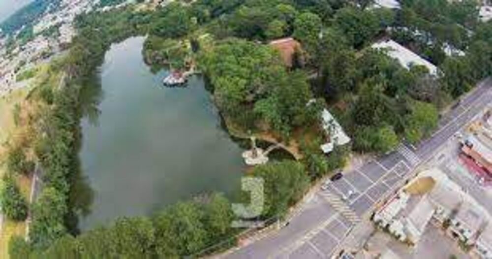 Casa à venda com 3 quartos, 167m² - Foto 3