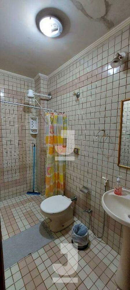 Casa, 4 quartos, 250 m² - Foto 1