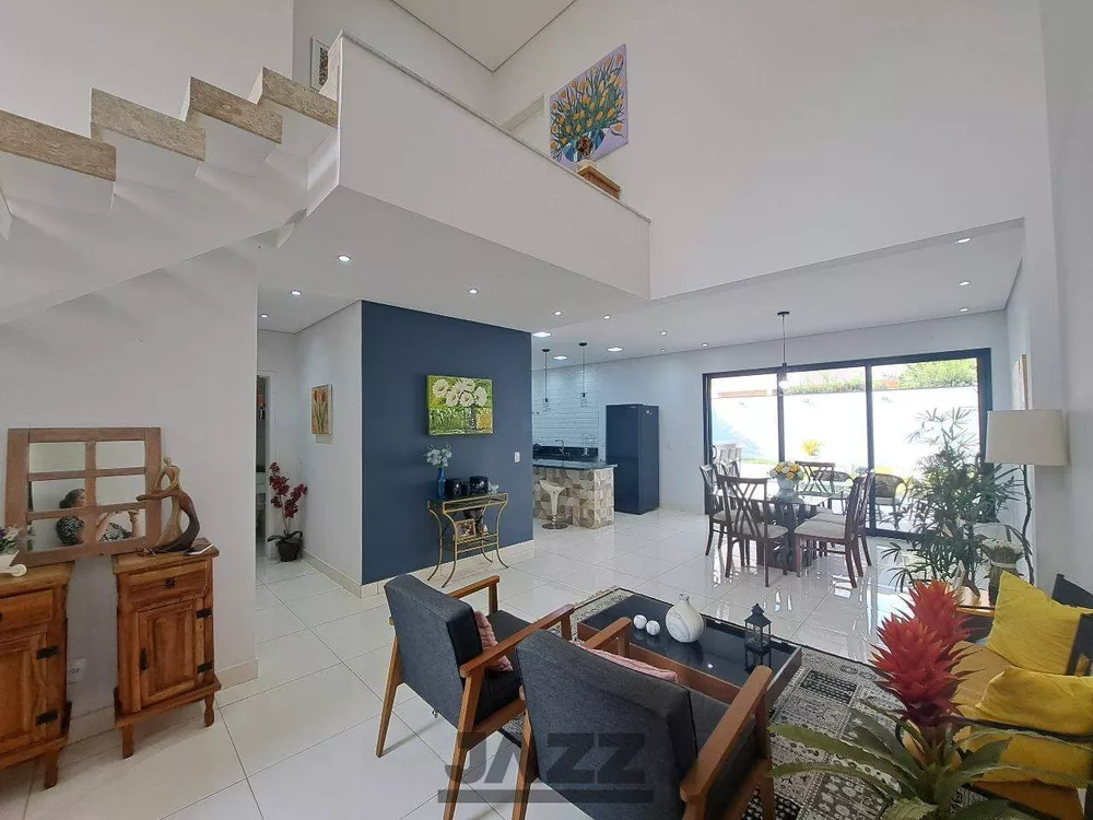 Casa de Condomínio à venda com 3 quartos, 226m² - Foto 3