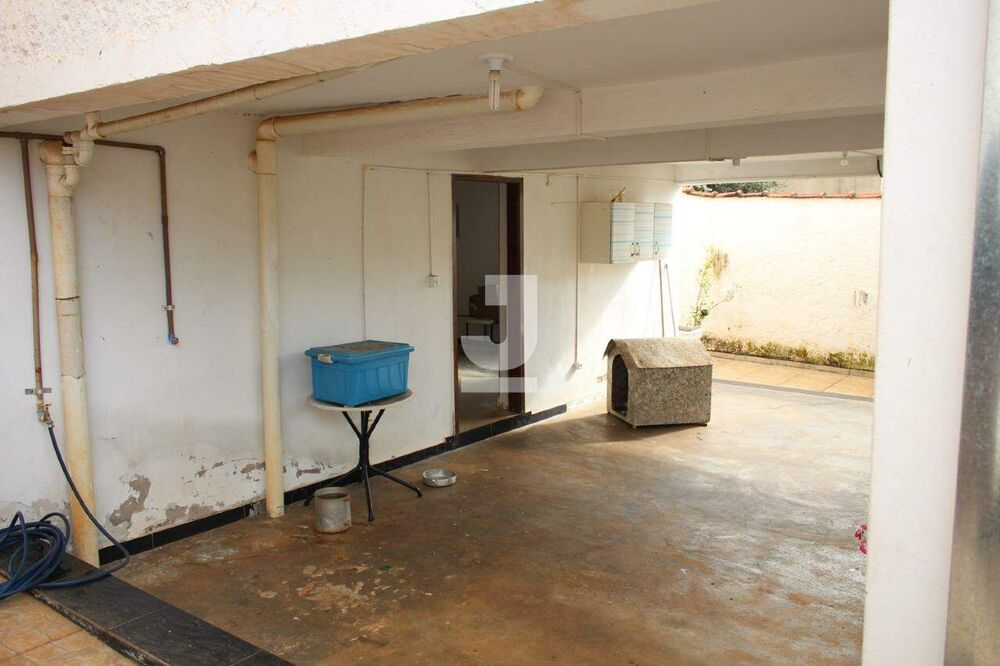 Casa, 5 quartos, 241 m² - Foto 2