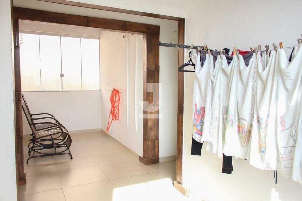 Casa, 5 quartos, 241 m² - Foto 4